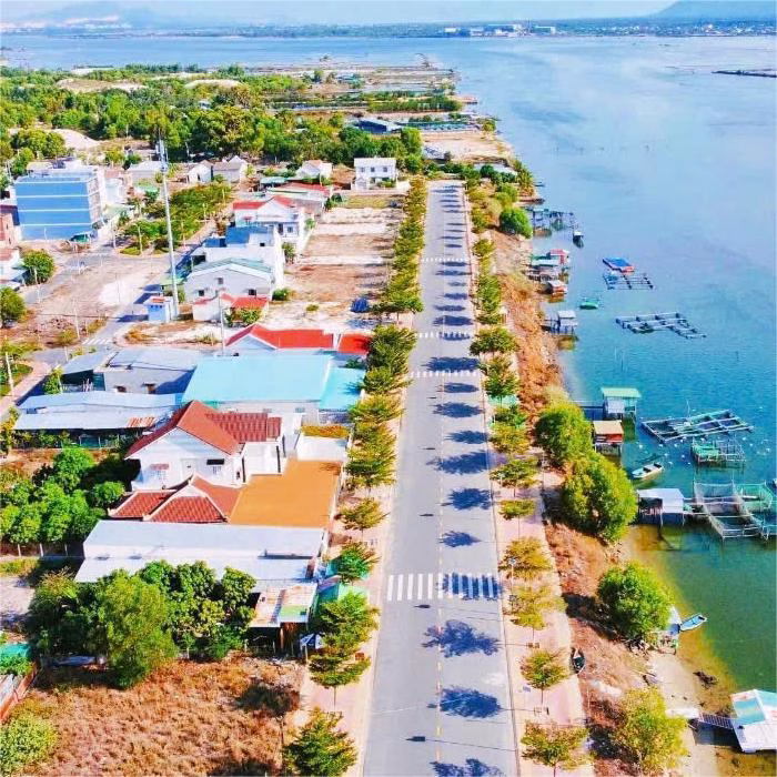 Xã Cam Hải Tây Huyện Cam Lâm, Khánh Hòa: Chi tiết về dân cư, giao thông & các địa điểm nổi bật trên địa bàn 1 Xã Cam Hải Tây, Cam Lâm, Khánh Hòa