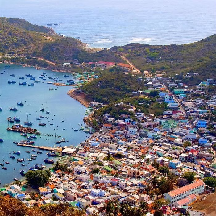 khanh hoa dua cam ranh som tro thanh do thi du lich logistics 1727653242