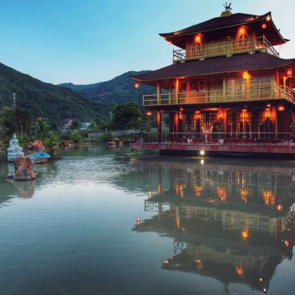 Kim Các Tự