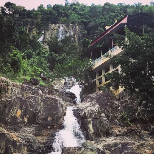 Chùa Suối Đổ